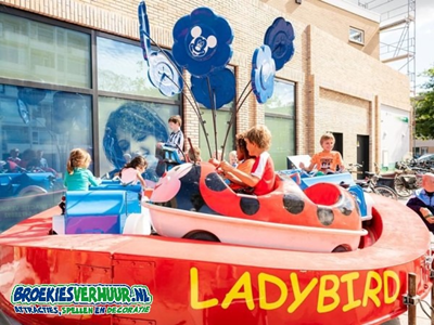 Draaimolen Ladybird (Geheel verzorgd 4 uren) Draaimolen Ladybird (Geheel verzorgd 4 uren)