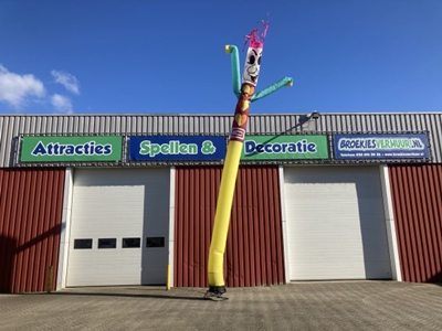 Sky Dancer Geel met hartjes 7.5 meter